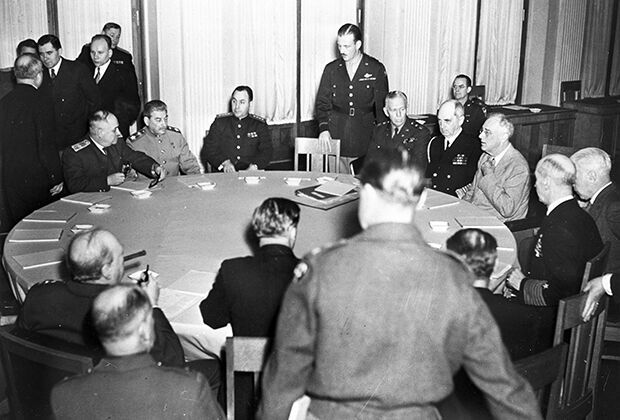 Ялтинская конференция союзных стран, февраль 1945 года
