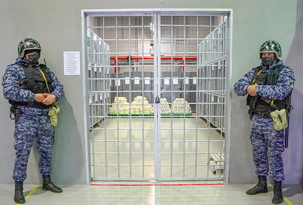 Ни один крупный российский магазин наркотиков не хочет увидеть свой товар на полицейском складе