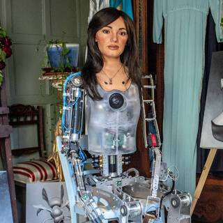 Интим с машиной: этично ли заниматься сексом с роботом?