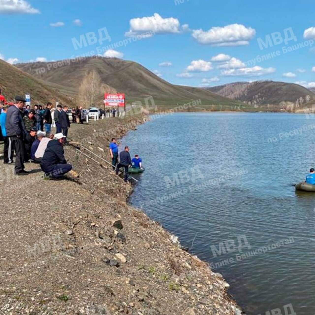 Пьяная россиянка съехала на машине в водохранилище и утопила трех  пассажирок: Происшествия: Россия: Lenta.ru