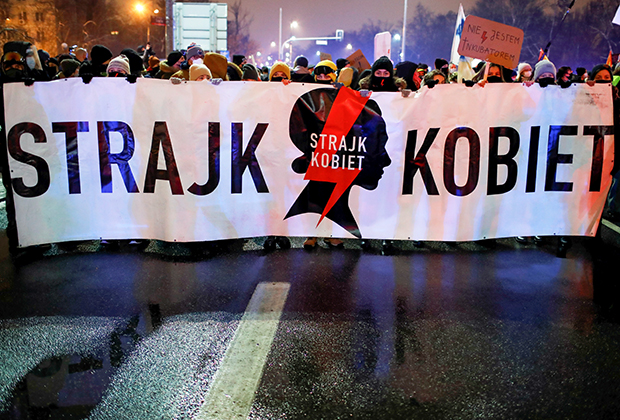Протесты против закона о запрете абортов в Варшаве