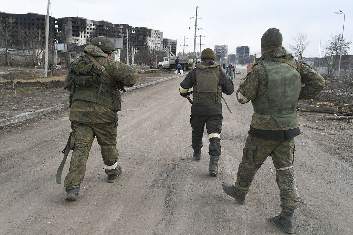 Военнослужащие Народной милиции ДНР в Мариуполе