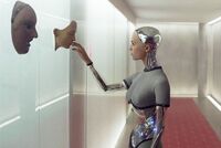 «Люди останутся в стороне» До какой степени может поумнеть искусственный интеллект и опасно ли это для человека?