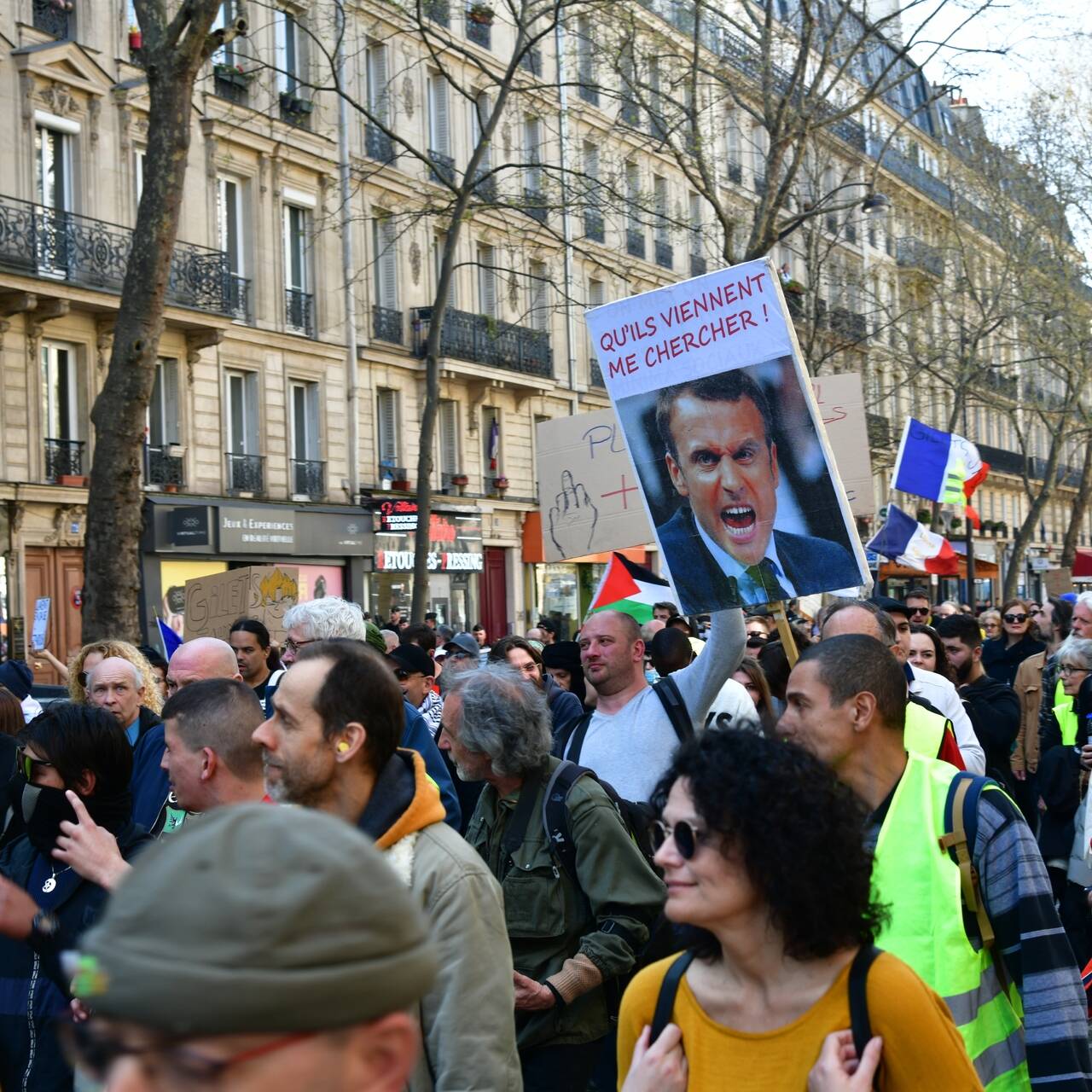 Франция после. Протесты во Франции. Люди из Франции. Протесты в Москве. Франция выборы протесты.