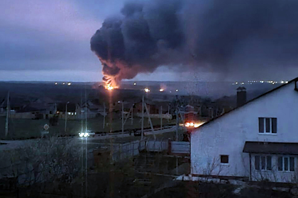 Пожар на складе боеприпасов под Белгородом сняли на видео