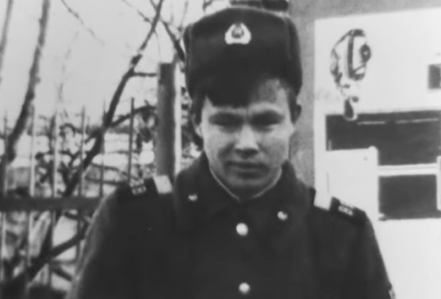 Старший сержант Александр Слесарев. Кадр: фильм «Кирпичный флаг»