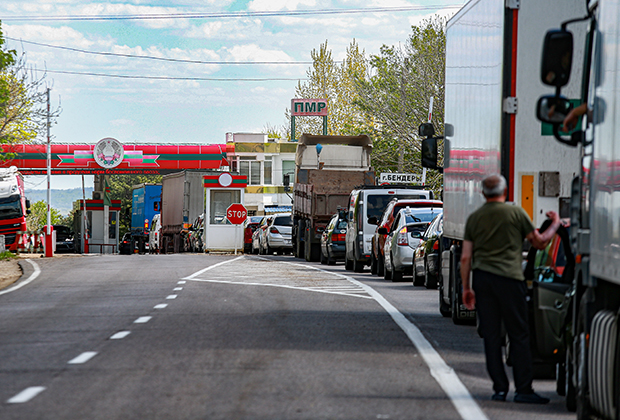 Вид пограничного перехода Варница — Бендеры между Молдавией и ПМР, 26 апреля 2022 года. Фото: Aurel Obreja / AP