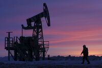 Шестой пакет санкций ЕС включит в себя отказ от нефти из России за полгода 