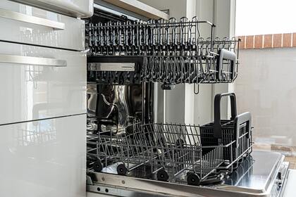 Названы частые ошибки при использовании посудомоечной машины