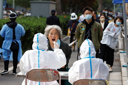 Иммунолог объяснил жесткие коронавирусные локдауны в Китае