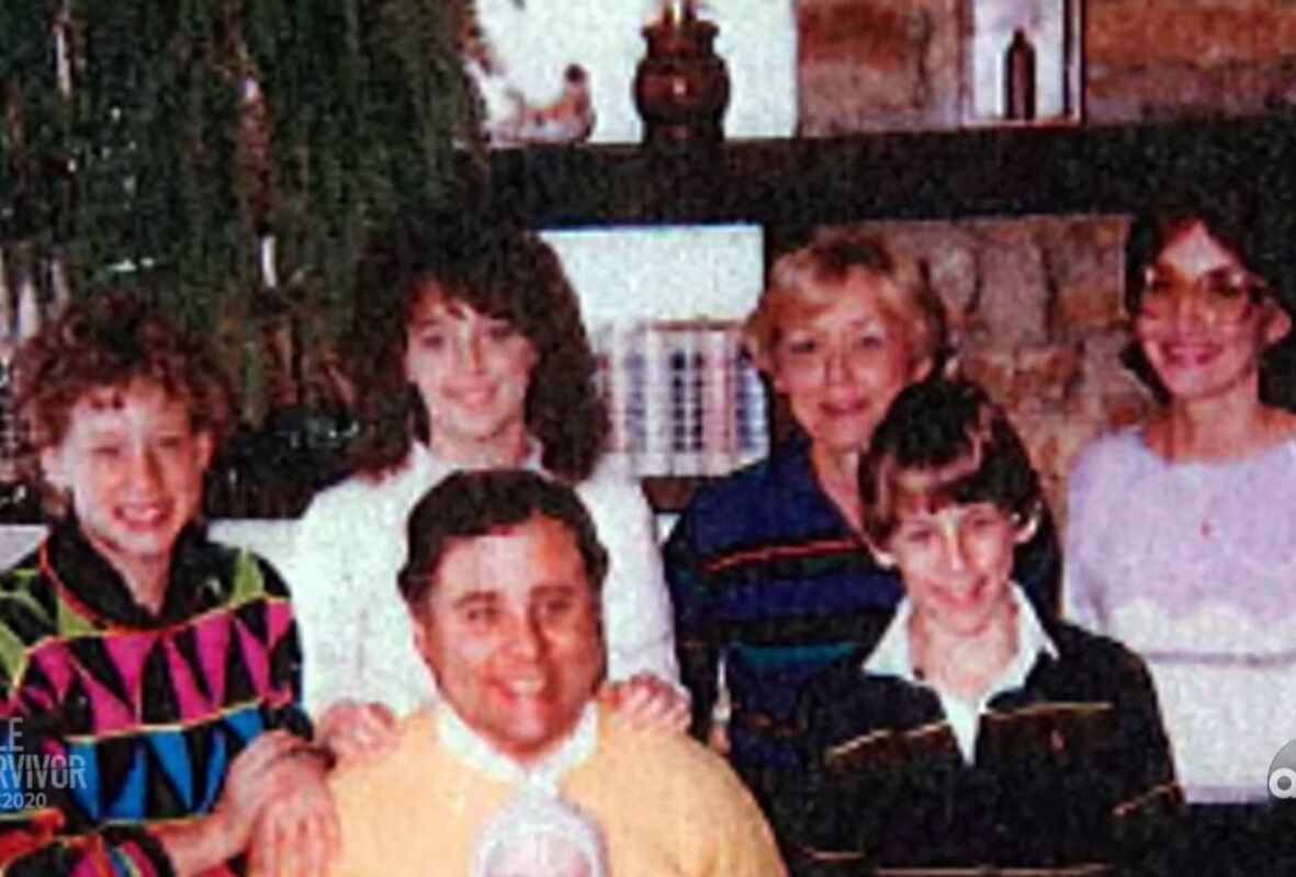 Джон Робинсон с семьей