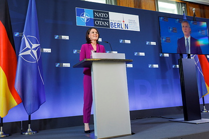 В ФРГ обвинили Россию в перекрытии каналов диалога с Европой и НАТО