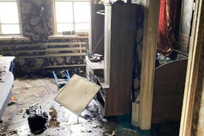 Россиянка с трехлетним ребенком задохнулась при пожаре в частном доме