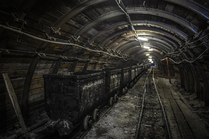 На  российской шахте произошло обрушение горной породы
