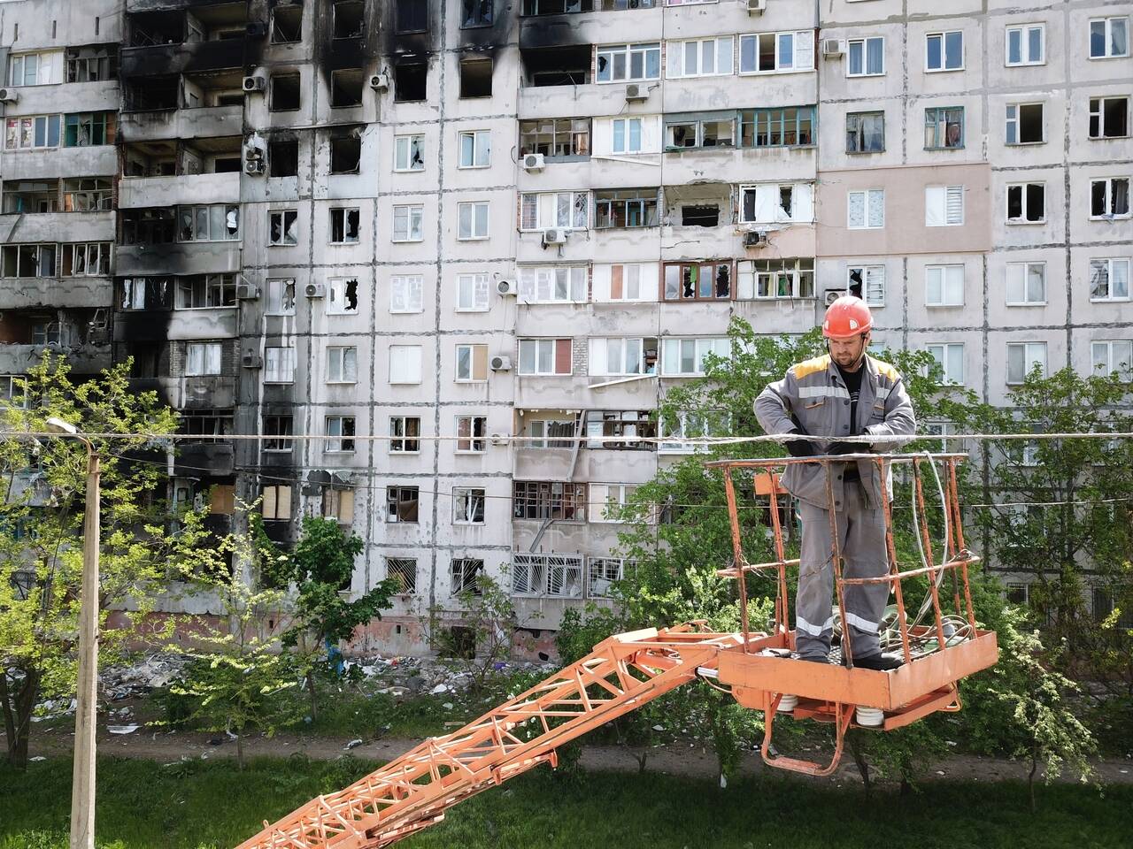 В Мариуполе оценили долю полностью разрушенных домов: Украина: Бывший СССР:  Lenta.ru