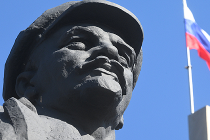 Под Херсоном восстановят снесенный семь лет назад памятник Ленину