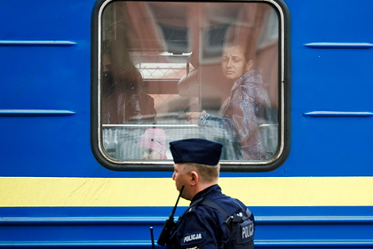 Украинские беженцы стали возвращаться из Польши на Украину