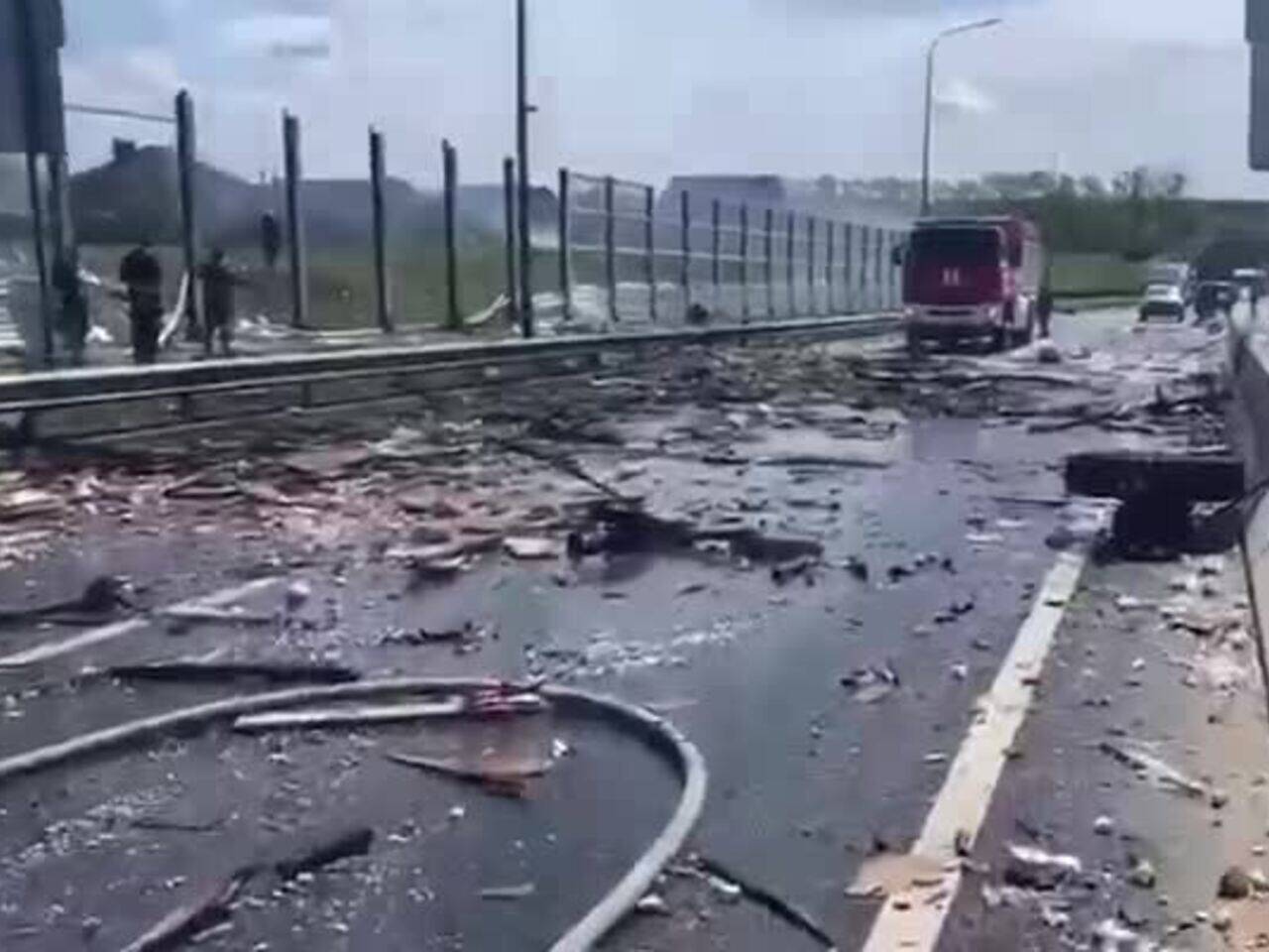 Фура взорвалась на трассе в Подмосковье и попала на видео: Происшествия:  Россия: Lenta.ru