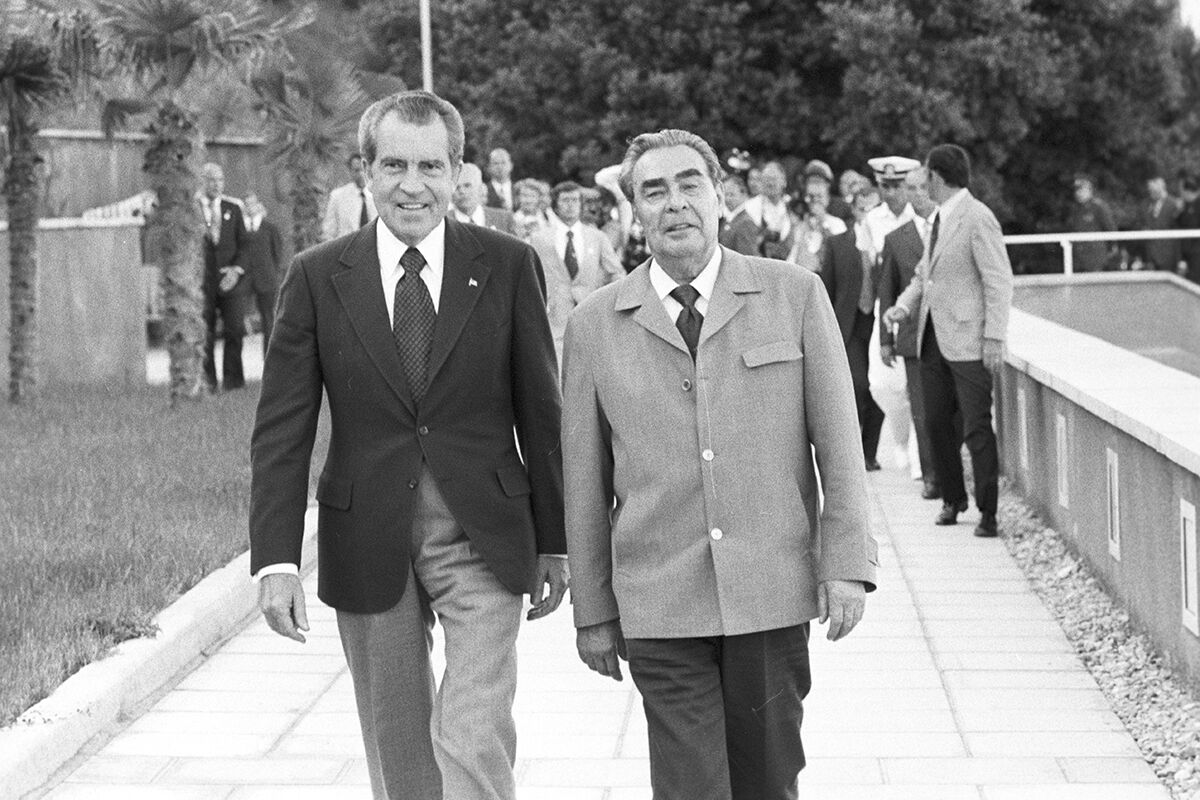 Ричард Никсон и Леонид Брежнев 