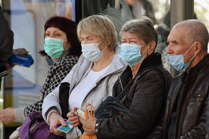 В Крыму отменили обязательное ношение медицинских масок