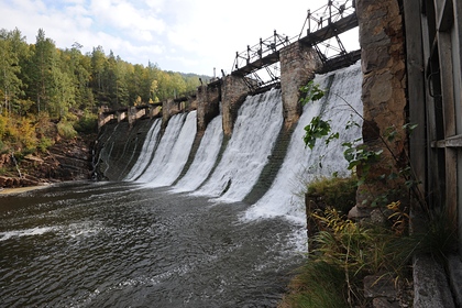 Старейшую ГЭС в России откроют для туристов
