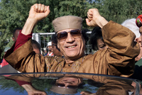 «Бешеный пес пустыни» Террор, шатры и личная женская гвардия. Как жил и за что умер Муаммар Каддафи?