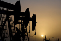 Нефти предсказали подорожание до 140 долларов за баррель 
