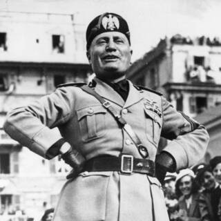 Адульт Гитлер и девочки фюрера: фашистские шлюшки третьего рейха - KingPorno