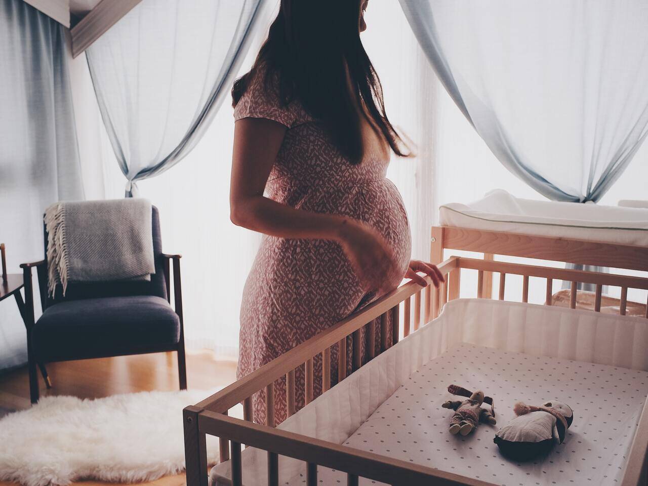 Поза березка для зачатия ребенка: как выглядит, помогает ли забеременеть