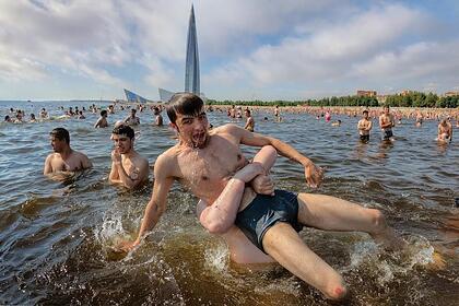 Кардиолог подсказал россиянам способ пережить аномальную летнюю жару