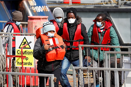 В Великобритании задумались о выходе из-под юрисдикции ЕСПЧ из-за мигрантов