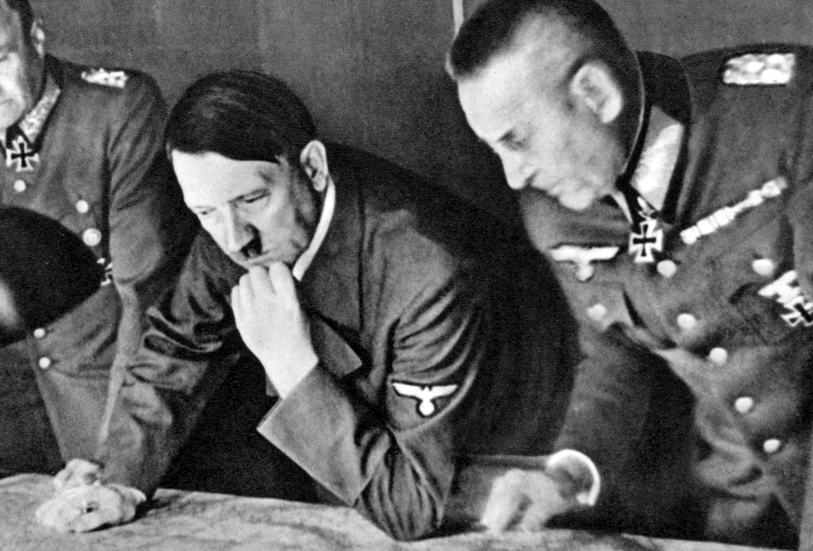 Адольф Гитлер и Франц Гальдер