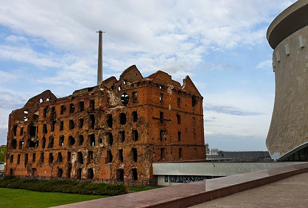 Здание паровой мельницы, разрушенное во время войны
