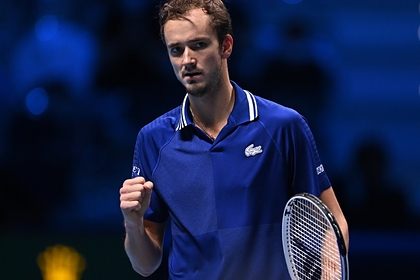 Медведев обыграл Карацева на турнире ATP