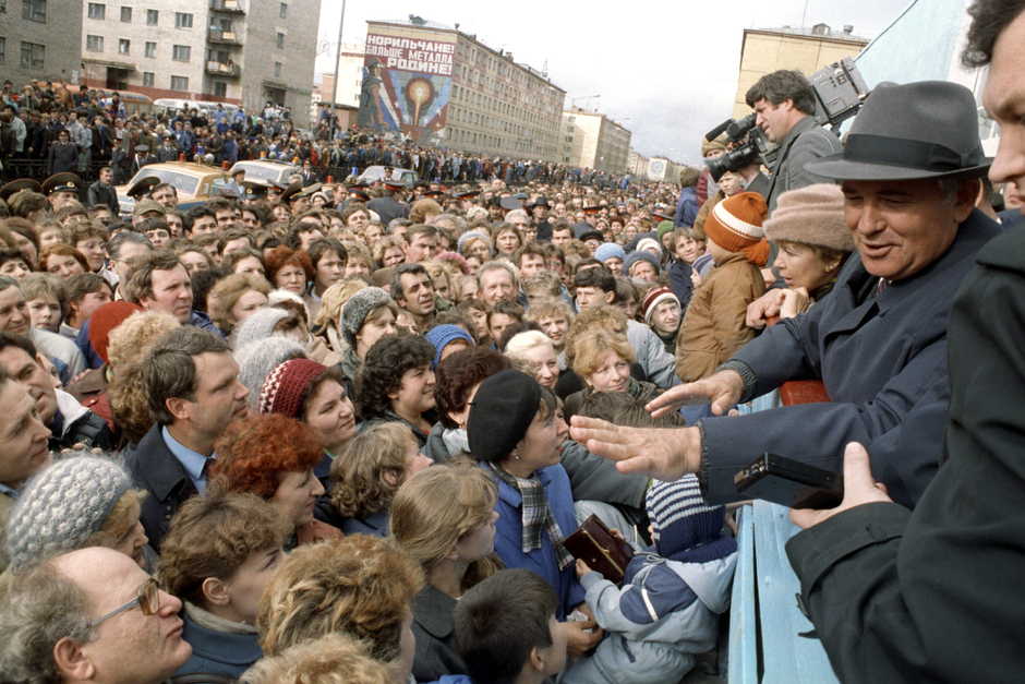 Михаил Горбачев на встрече с жителями Норильска, 1988 год