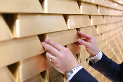Швейцария открестилась от российского золота