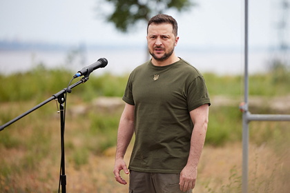 Зеленский заявил об усталости от темы войны на Украине