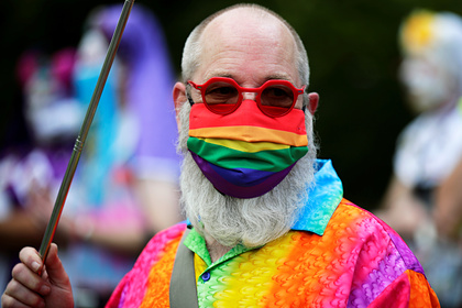 Российским геям запретили идти колонной на гей-параде в Польше