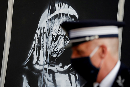 Во Франции вынесли приговоры восьми похитителям граффити Бэнкси
