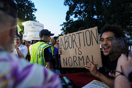 США предрекли серьезные последствия из-за решения верховного суда по абортам