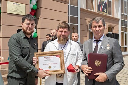 Кадырову вручили орден «За заслуги перед стоматологией»