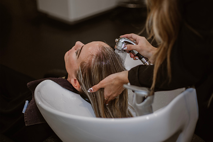 В Италии парикмахеры заплатят штраф в 500 евро за двойное мытье головы клиентам