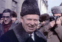 «Вся верхушка правительства восстала» 65 лет назад сталинисты попытались лишить Хрущева власти. Как ему удалось победить?