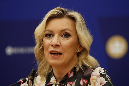 Захарова  призвала Зеленского прекратить запугивания российских журналистов