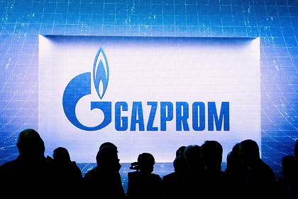 Акции «Газпрома» упали на треть