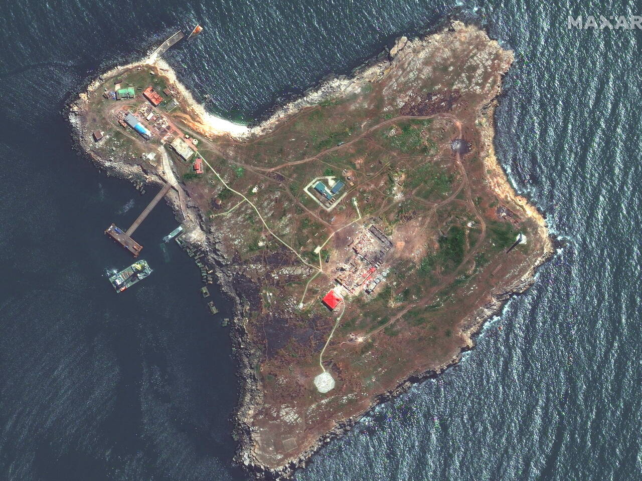 Где находится остров змеиный в черном море