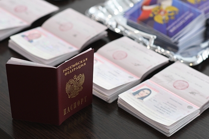 В Донецке начали выдавать российские паспорта