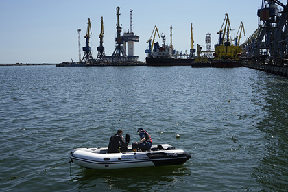 Стало известно о просьбе Украины к Турции задержать судно под российским флагом