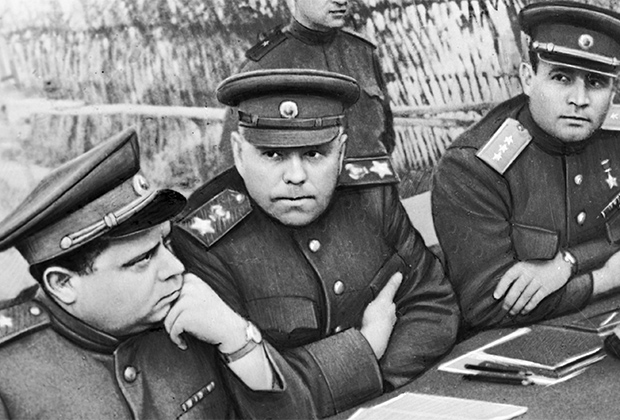 Маршал Александр Василевский (в центре), 1944 год