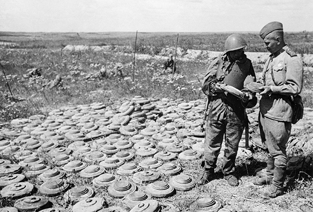 Советские саперы на Курской дуге, 1943 год